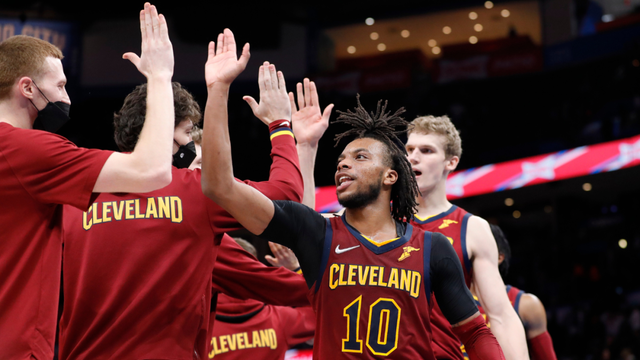 更高的球员 更高的球员