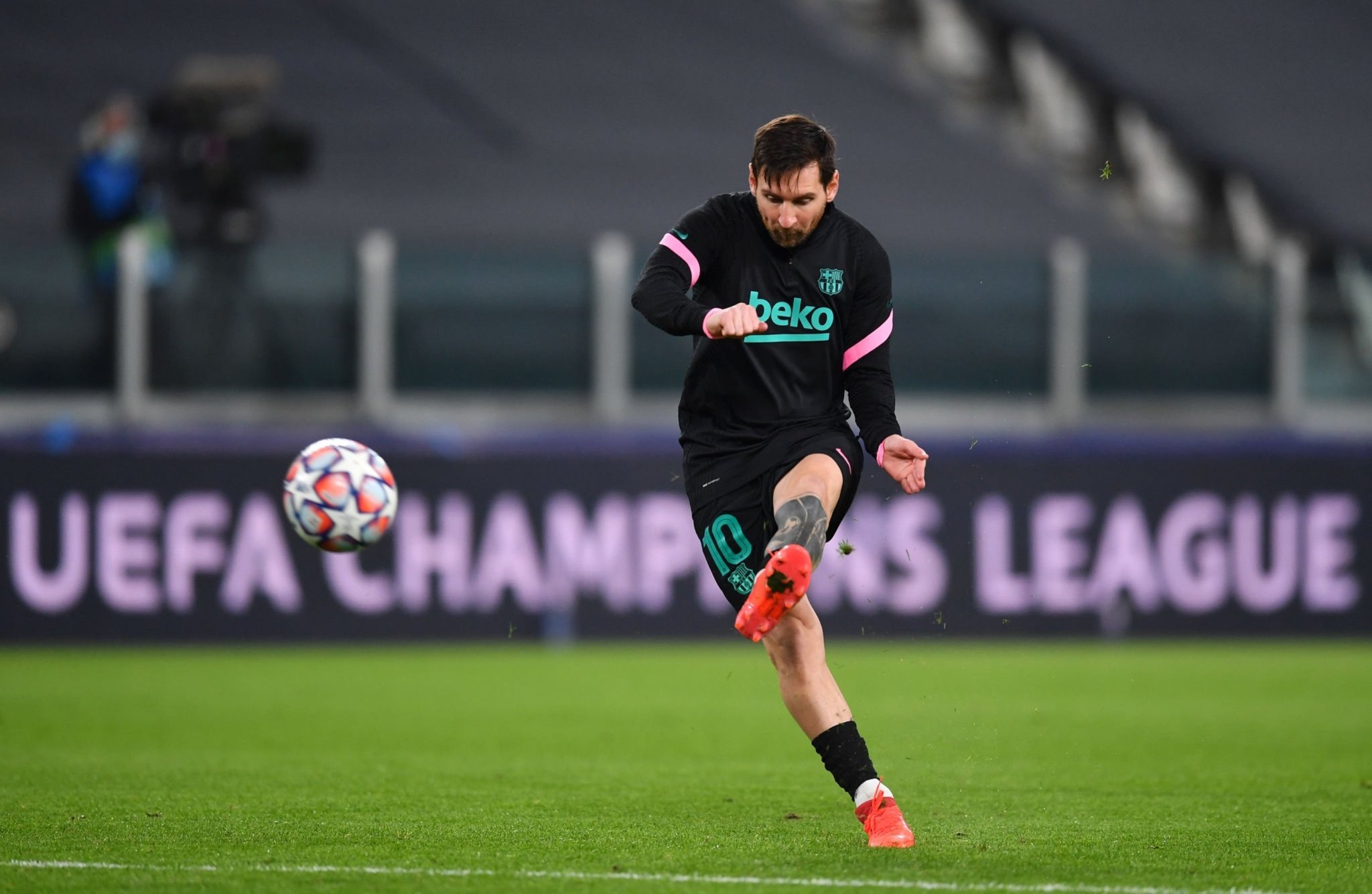 曼城在上半 曼城在上半